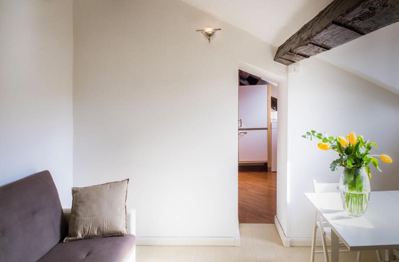 Appartamento La Mansarda Sui Navigli Milano
